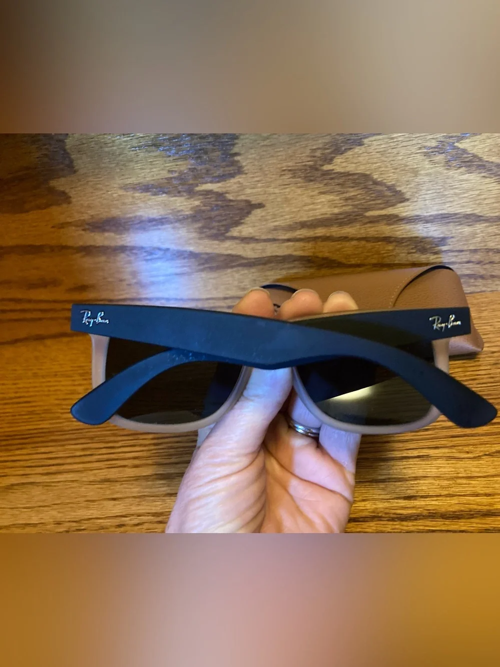 Ray Bans RB4165 Justin 6512/87 Gray/Black Lightly Used